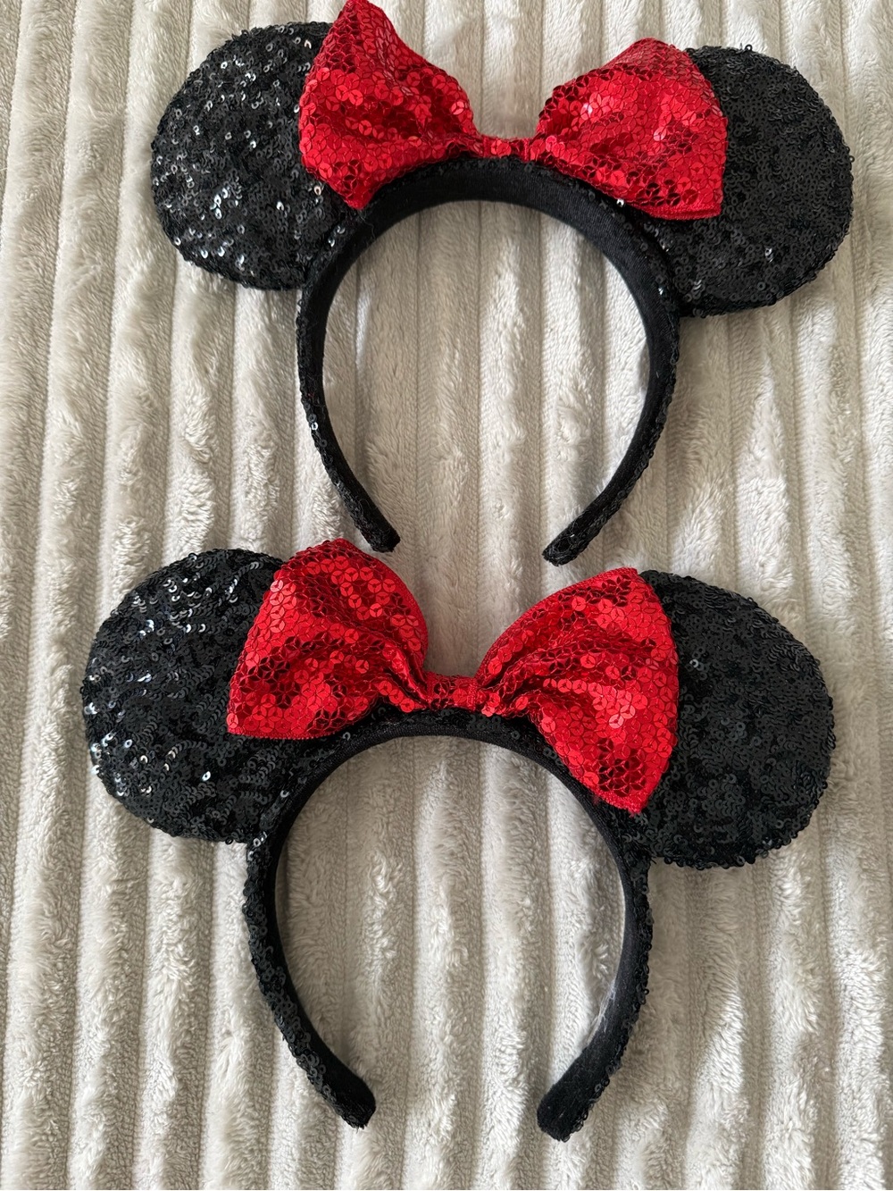 Set of Two Disneyland Minnie Ears